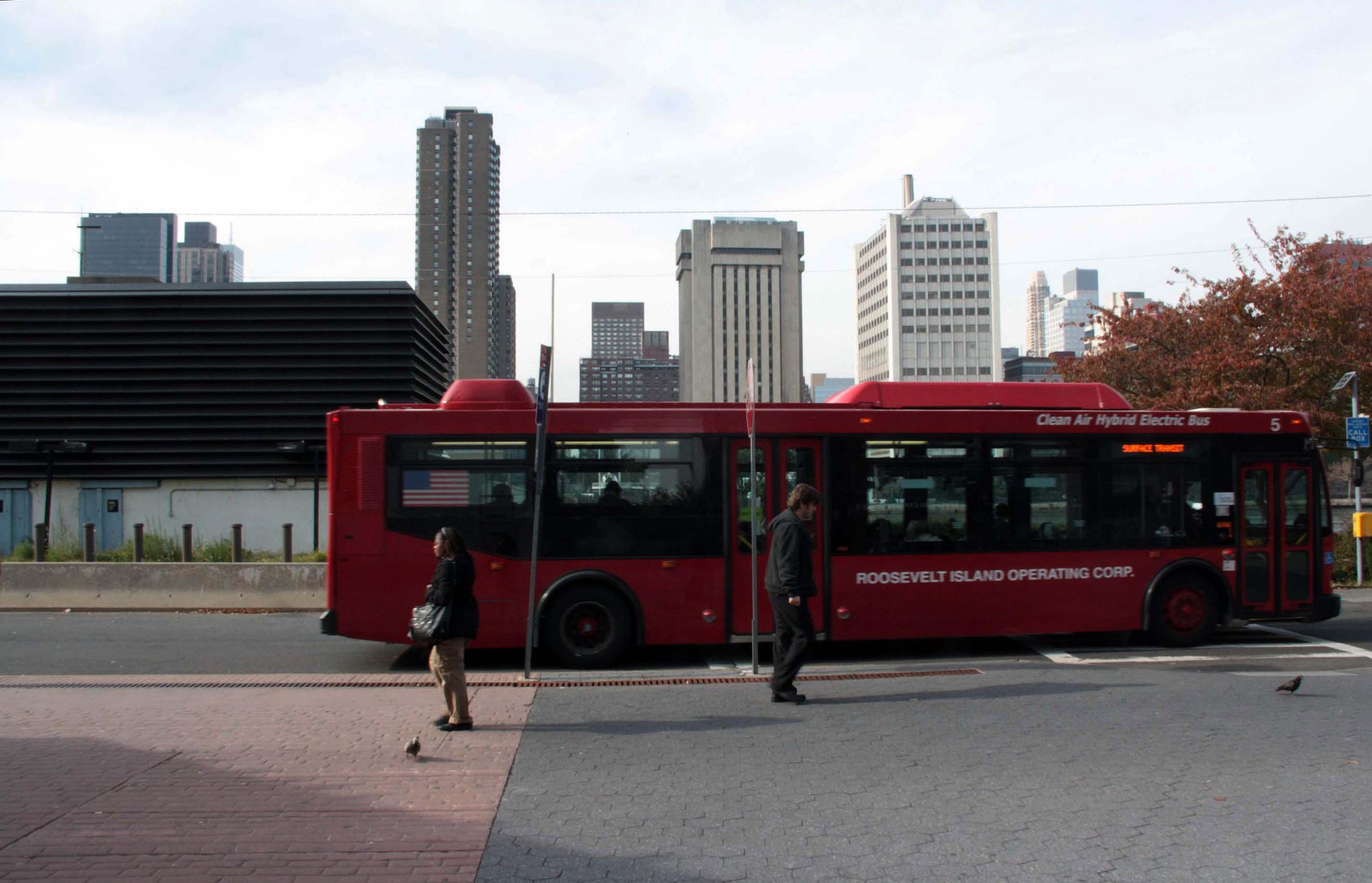 Roosevelt Island Bus