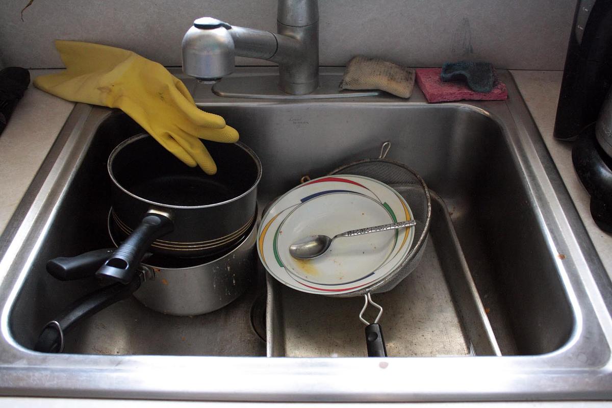 Sink's Full Of Dishes Sink's Full Of Dishes